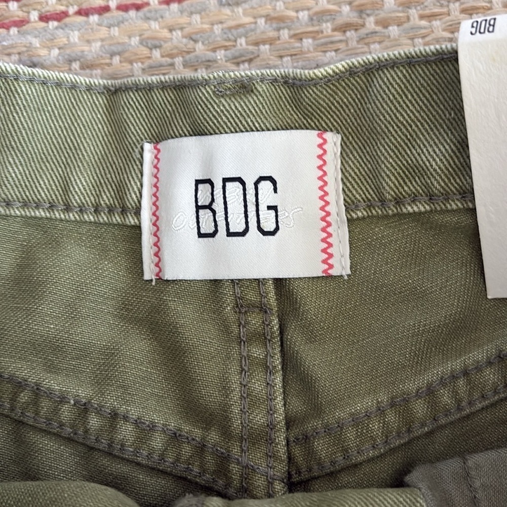 NWT BDG “dropped waist destroy short” - Picture 5 of 7